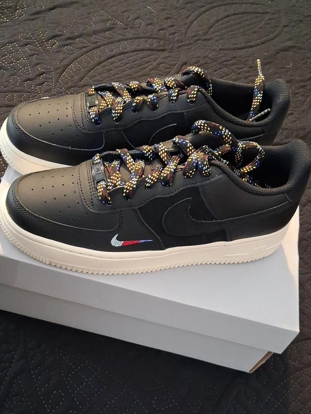 Nike Air Force 1 LV8 1 (GS) Sz 7Y Black/Black/ Saturn Gold-Comet Blue New In Box